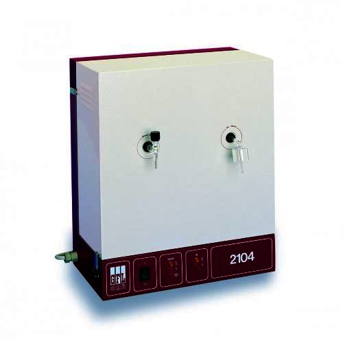 Destylatory wody GFL 2104