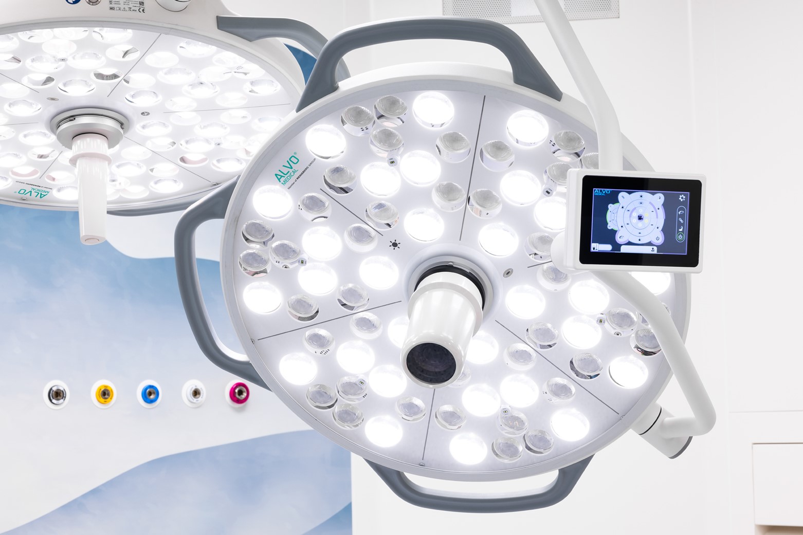 Lampy operacyjne pojedyncze ALVO Medical Vela Plus